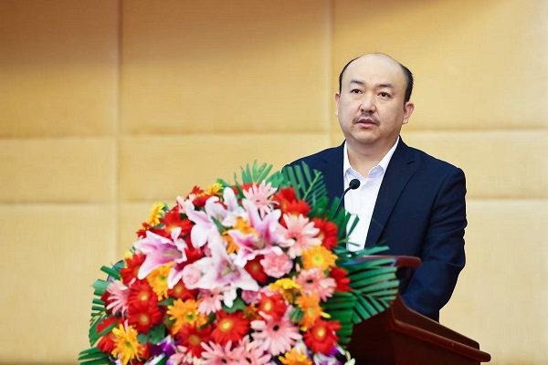 高良稳.jpg